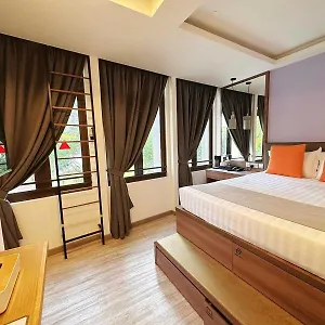 Champion Hotel